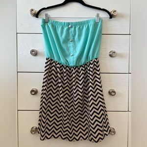 Millibon - Blue, black, and tan chevron pattern dress - Medium (M)